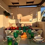 Apartment South Of The Sun *
