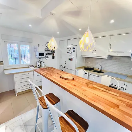 Apartment South Of The Sun